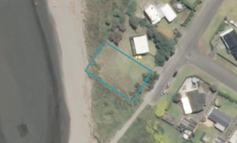 63 Manga-Pirau Street, WAIKAWA BEACH, MANAKAU - Carousel 1