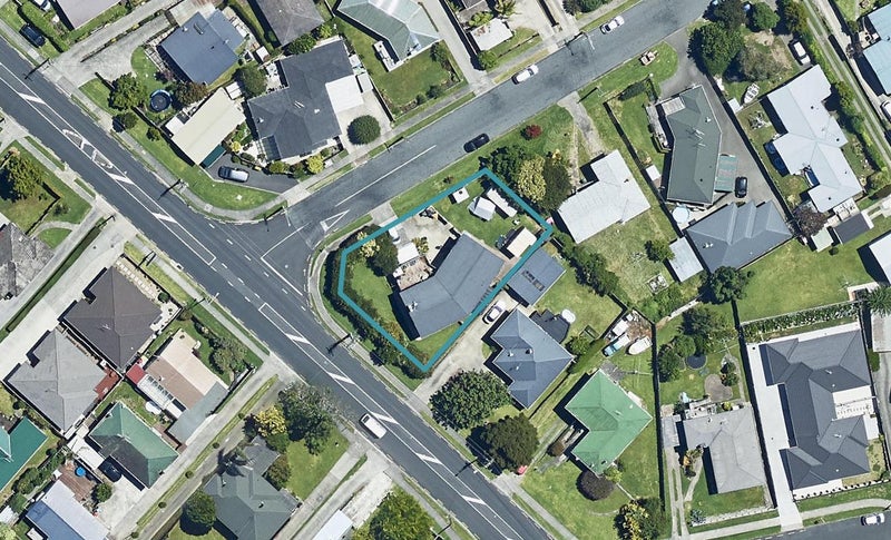 2 Sharyn Place, Brookfield, Tauranga - Carousel 1