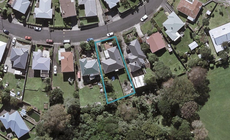 25 Essex Street, Vogeltown, New Plymouth - Carousel 1
