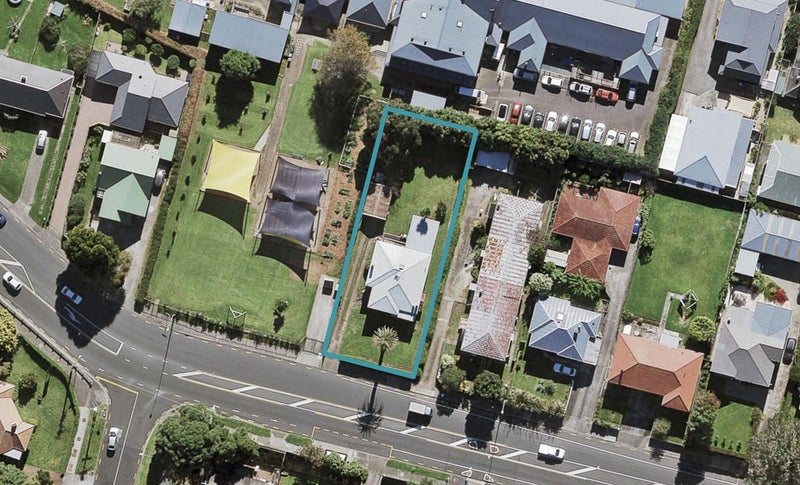 1/400 Mount Albert Road, Mount Roskill, Auckland - Carousel 1