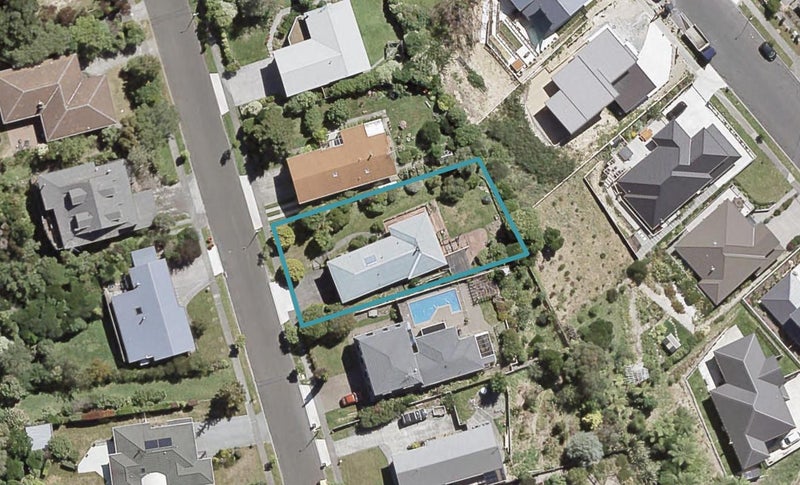 7 Seymour Grove, Kingsley Heights, Upper Hutt - Carousel 1