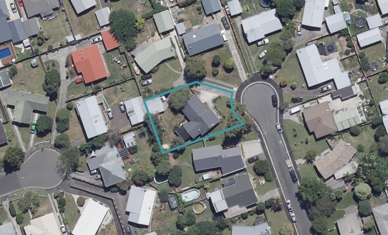 9 Craig Place, Fairview Downs, Hamilton - Carousel 1