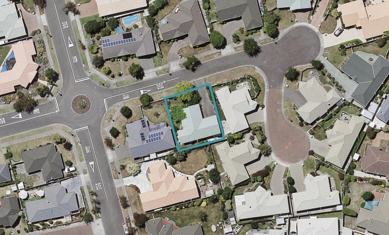 4 Claridge Place, Taradale, Napier - Carousel 1