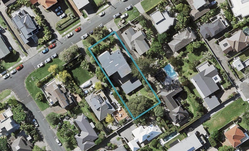 1/13 Park Avenue, Takapuna, Auckland - Carousel 1