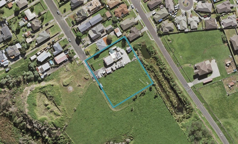22 Richard Road, Mangere, Auckland - Carousel 1