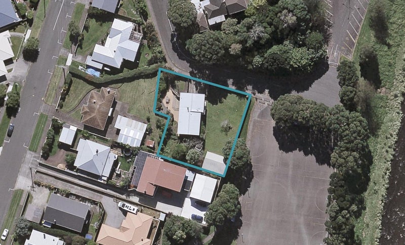 6 Raiomiti Street, Fitzroy, New Plymouth - Carousel 1