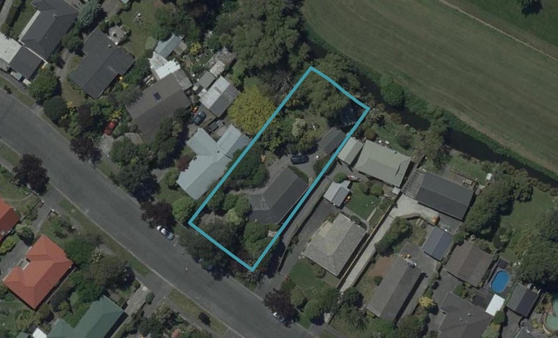 52 Warren Crescent, Hillmorton, Christchurch - Carousel 1