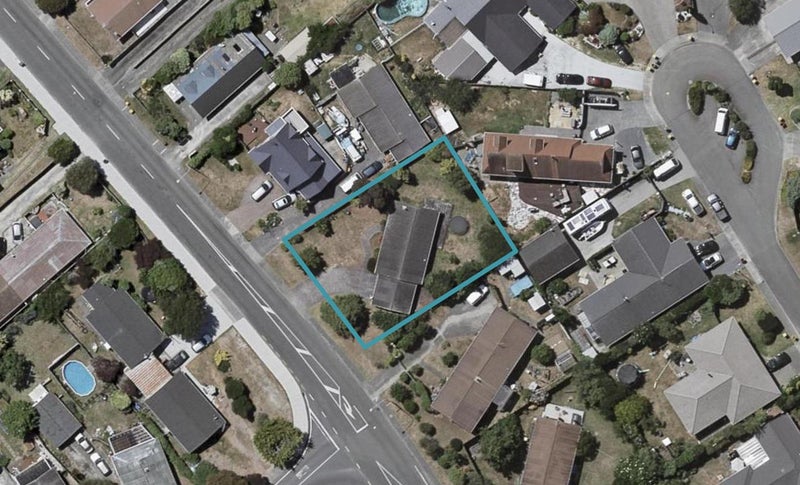 71 Mazengarb Road, Paraparaumu Beach, Paraparaumu - Carousel 1