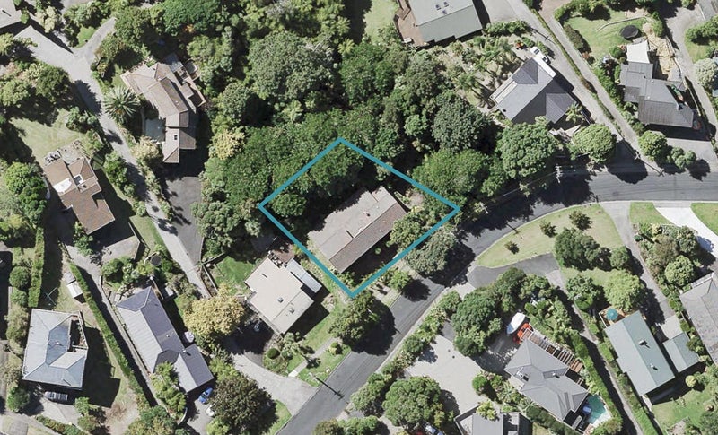 47 Penzance Road, Mairangi Bay, Auckland - Carousel 1
