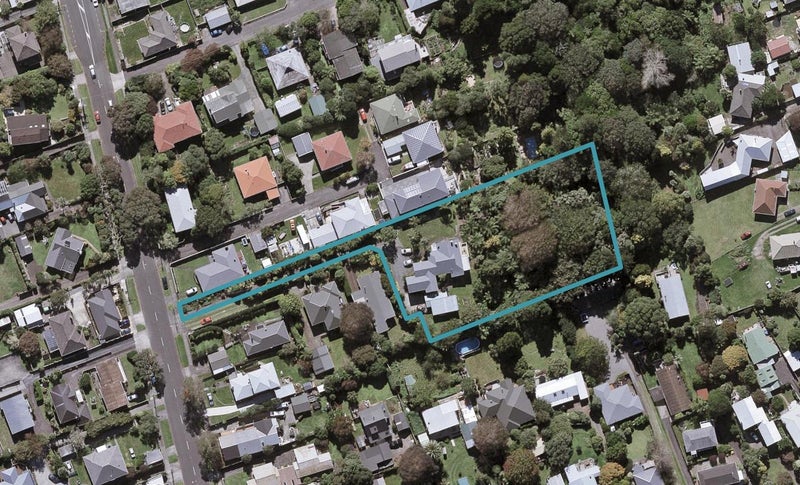 89 Govett Avenue, Frankleigh Park, New Plymouth - Carousel 1