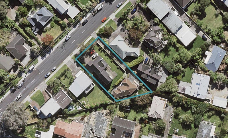 2/114 Ocean View Road, Northcote, Auckland - Carousel 1