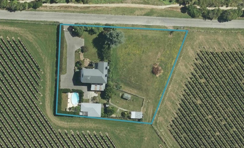 58 Steam Wharf Road, Grovetown, Blenheim - Carousel 1
