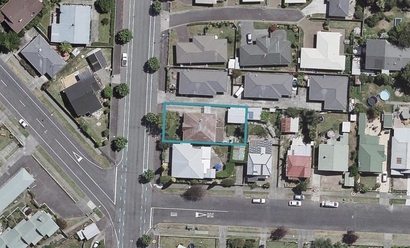 147 Nelson Crescent, Napier South, Napier - Carousel 1