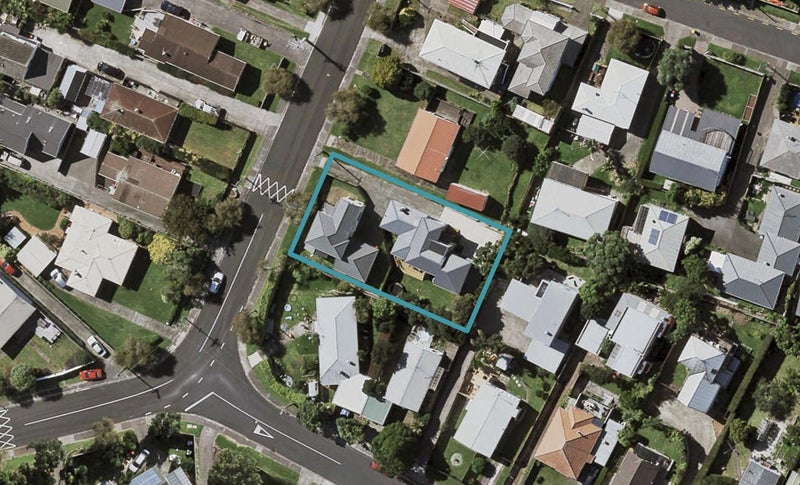 12A Whites Way, Ellerslie, Auckland - Carousel 1