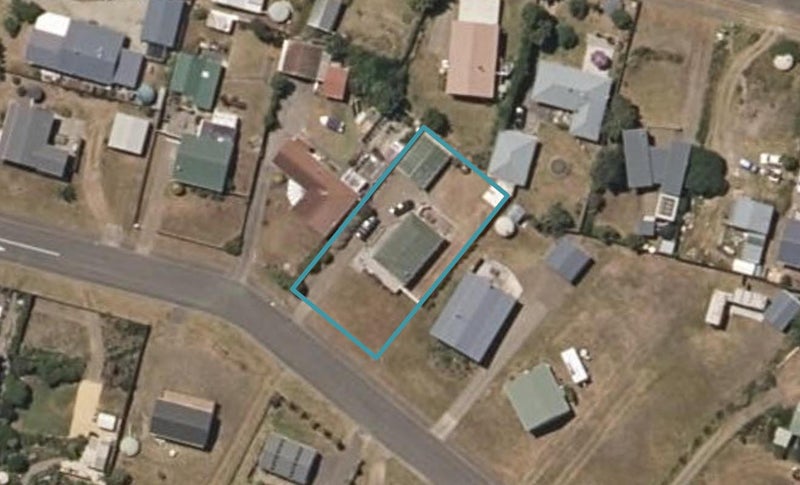 12 Takitimu Street, Waitarere Beach, Levin - Carousel 1