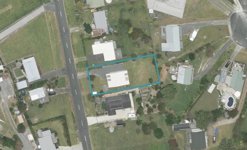 12 Cullen Street, Mangawhai Heads, Mangawhai - Carousel 1