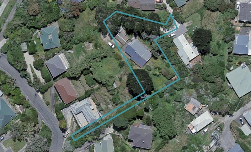 23 Lomond Street, Newlands, Wellington - Carousel 1
