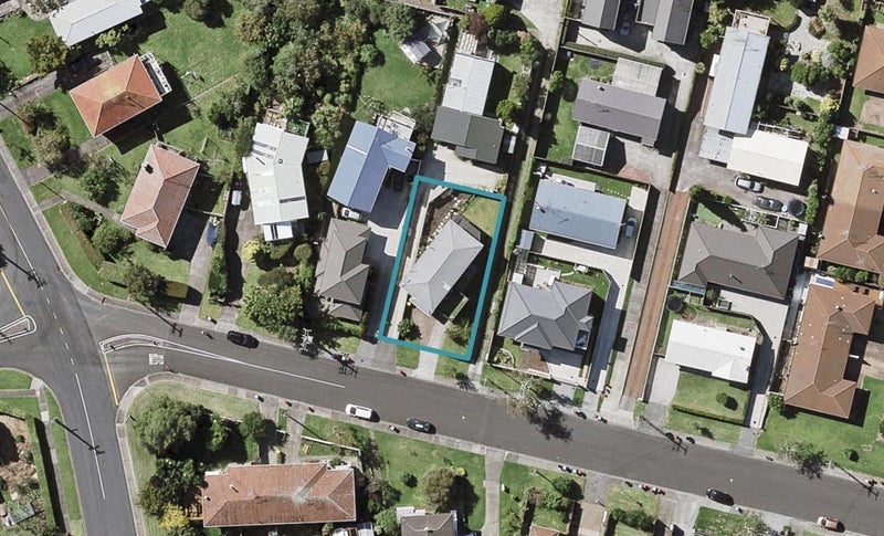 8 Allenby Road, Panmure, Auckland - Carousel 1
