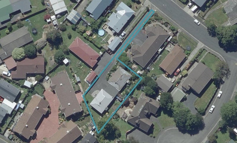 10A Cedar Crescent, Mosgiel, Mosgiel - Carousel 1