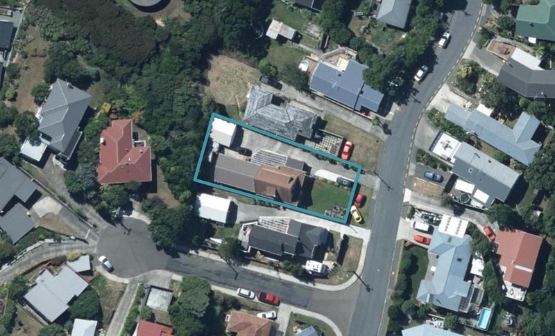 12 Tirowhanga Road, Paremata, Porirua - Carousel 1
