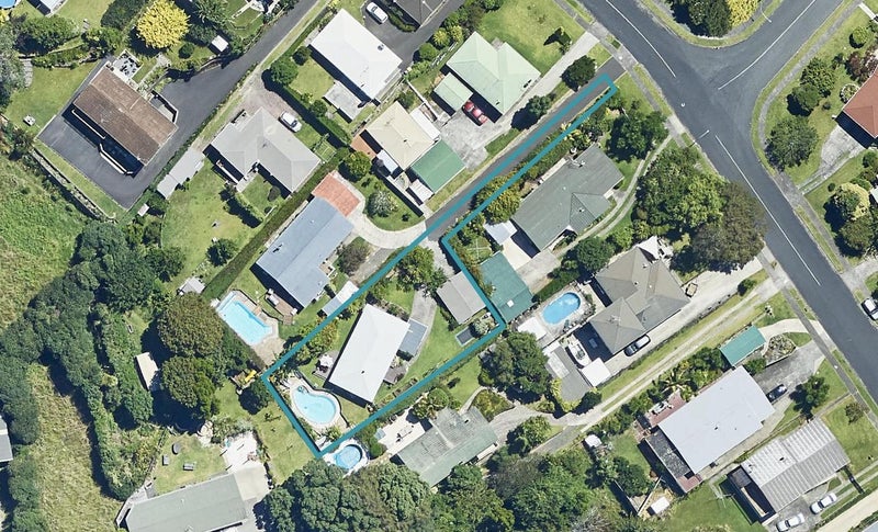 32 The Drive, Brookfield, Tauranga - Carousel 1
