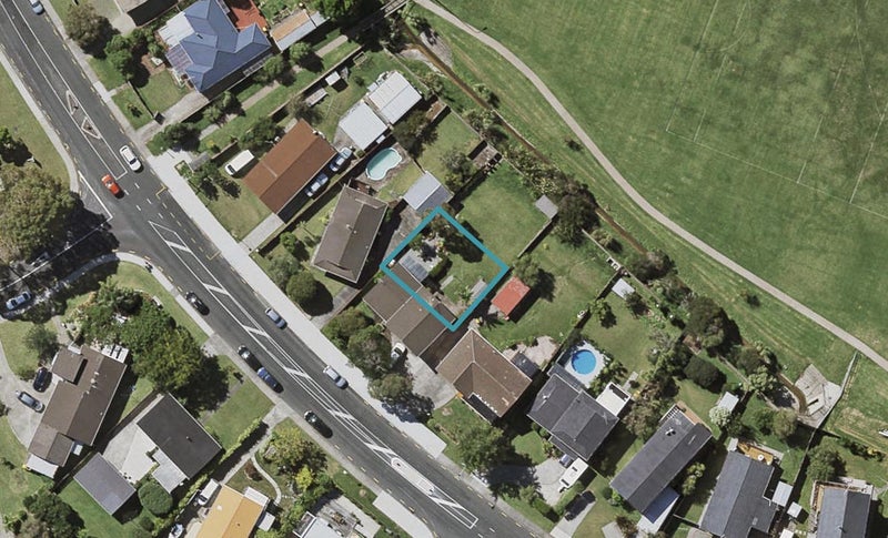 126B Sycamore Drive, Sunnynook, Auckland - Carousel 1
