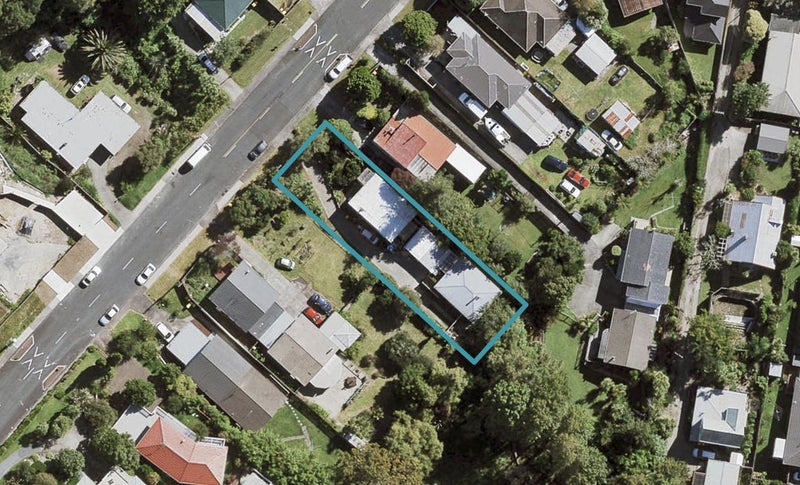 1/12 Wattle Road, Sunnyvale, Auckland - Carousel 1