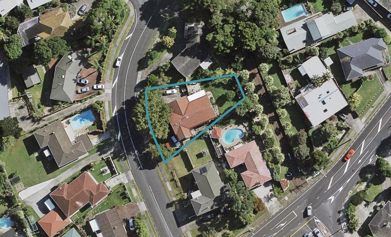 1 Dennis Avenue, Hillpark, Auckland - Carousel 1