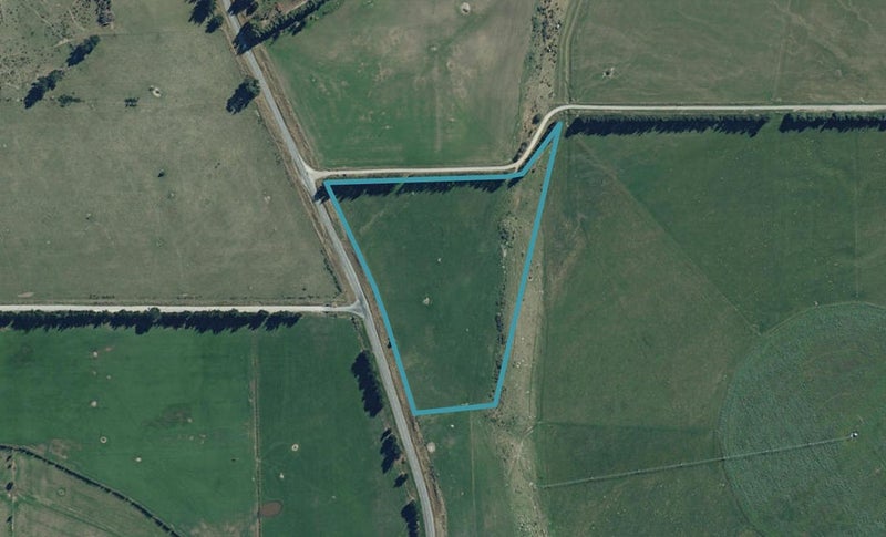 668 Kane Road, Hawea Flat, Wanaka - Carousel 1