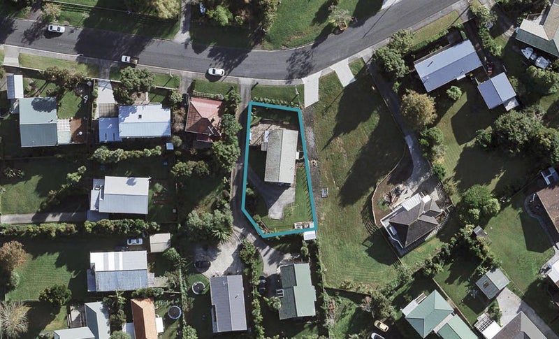 6 St James Avenue, Helensville, Helensville - Carousel 1
