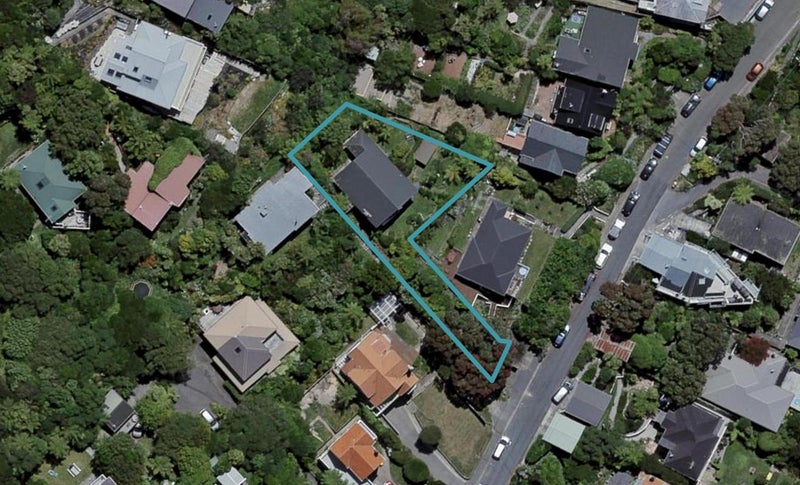 4 Ariki Road, Hataitai, Wellington - Carousel 1