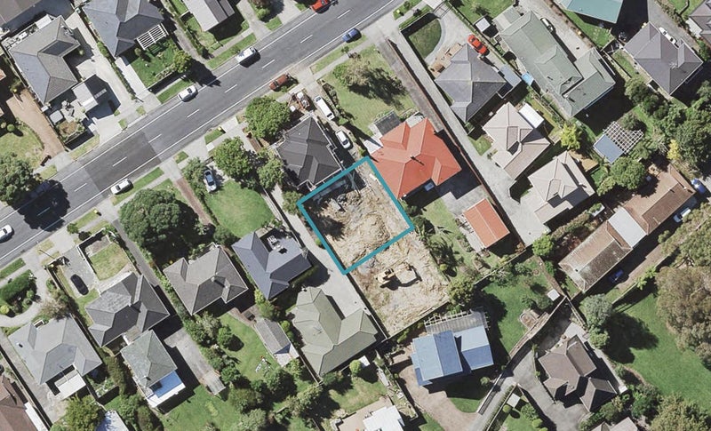 24B Bradbury Road, Botany Downs, Auckland - Carousel 1