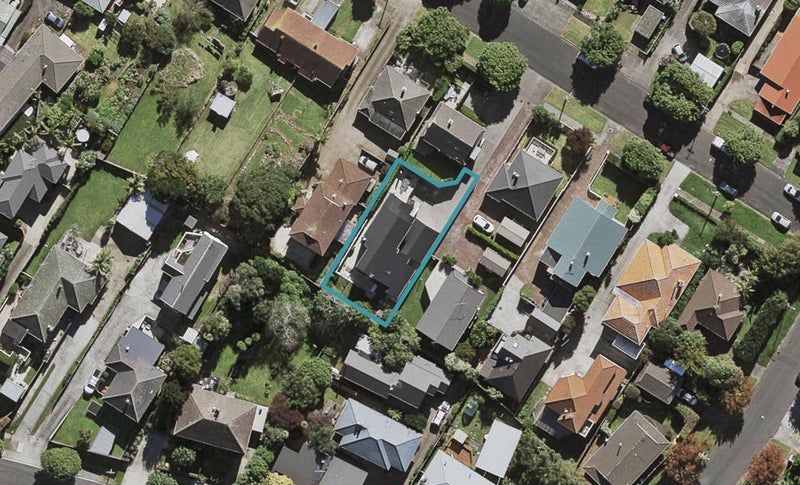 10A Moata RD, One Tree Hill, Auckland - Carousel 1