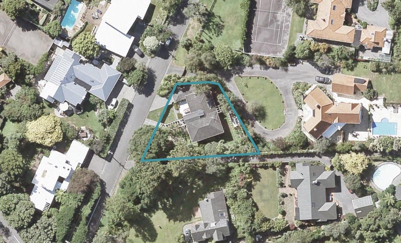 58 Cheviot Road, Lowry Bay, Lower Hutt - Carousel 1