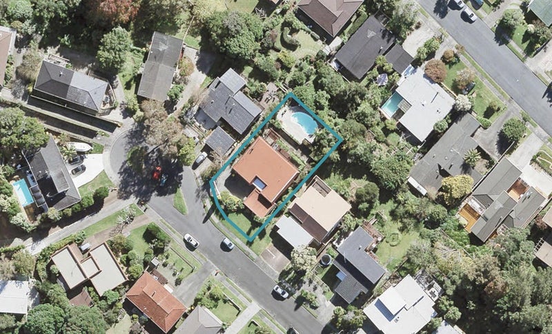 22 Robin Lane, Browns Bay, Auckland - Carousel 1