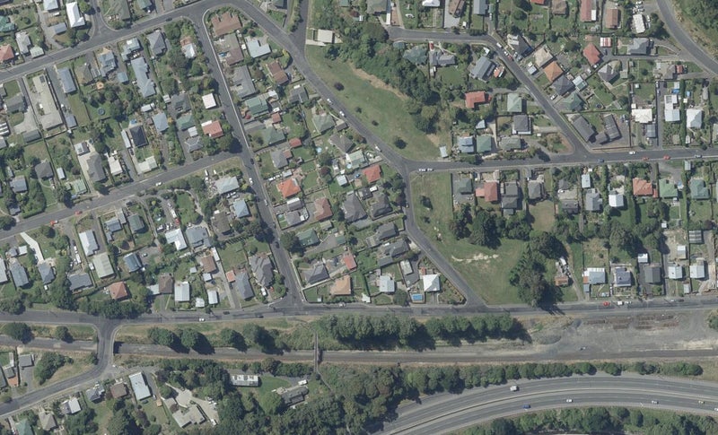 4A Matthew Street, Abbotsford, Dunedin - Carousel 1