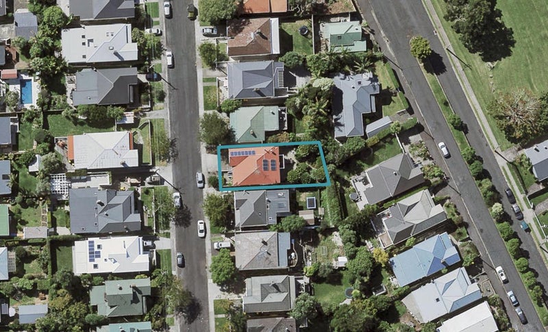 30 Roslyn Terrace, Devonport, Auckland - Carousel 1