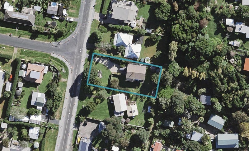 42 Moa Avenue, Oneroa, Waiheke Island - Carousel 1