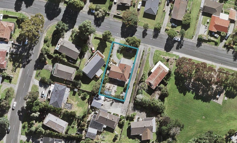 33 Spinella Drive, Bayview, Auckland - Carousel 1