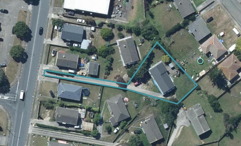 202 Warspite Avenue, Waitangirua, Porirua - Carousel 1