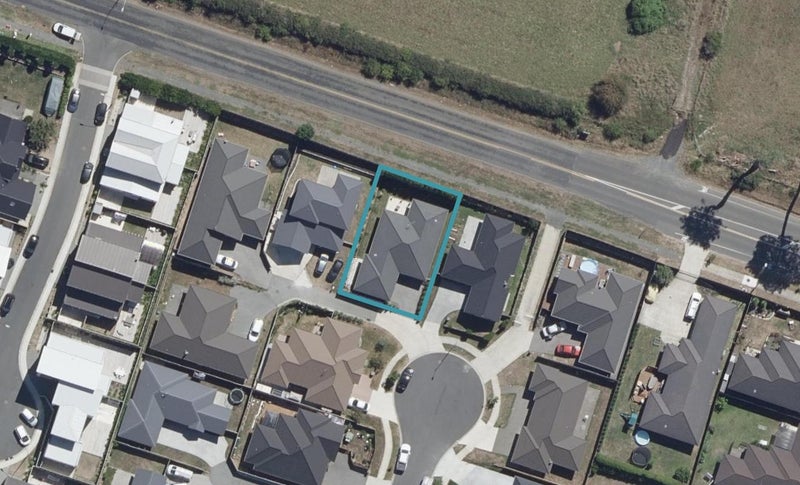 22 Teafields Court, Huntington, Hamilton - Carousel 1