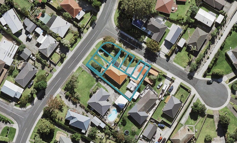 43C Kervil Avenue, Te Atatu Peninsula, Auckland - Carousel 1