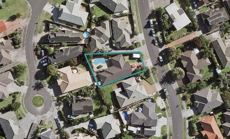 13 Stewart Gibson Place, Manurewa, Auckland - Carousel 1