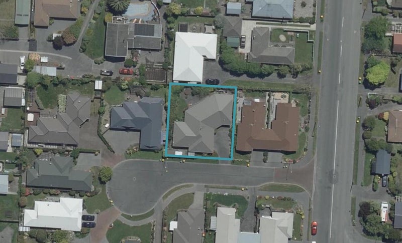 4 Hibiscus Place, Redwood, Christchurch - Carousel 1