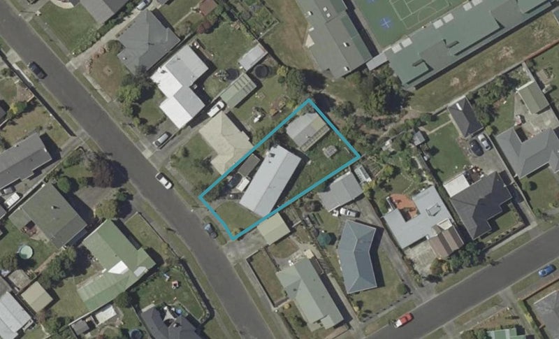 15 Leslie Avenue, Cloverlea, Palmerston North - Carousel 1