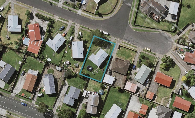 30 Darnell Crescent, Clover Park, Auckland - Carousel 1