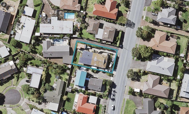 2/53 Pigeon Mountain Road, Half Moon Bay, Auckland - Carousel 1