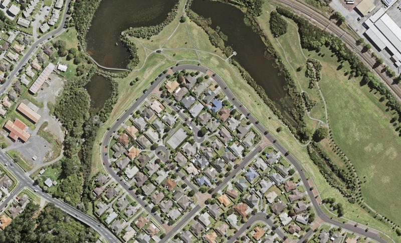 10 Millstone Lane, Henderson, Auckland - Carousel 1
