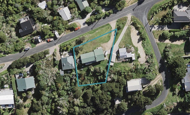 40 Pacific Parade, Surfdale, Waiheke Island - Carousel 1