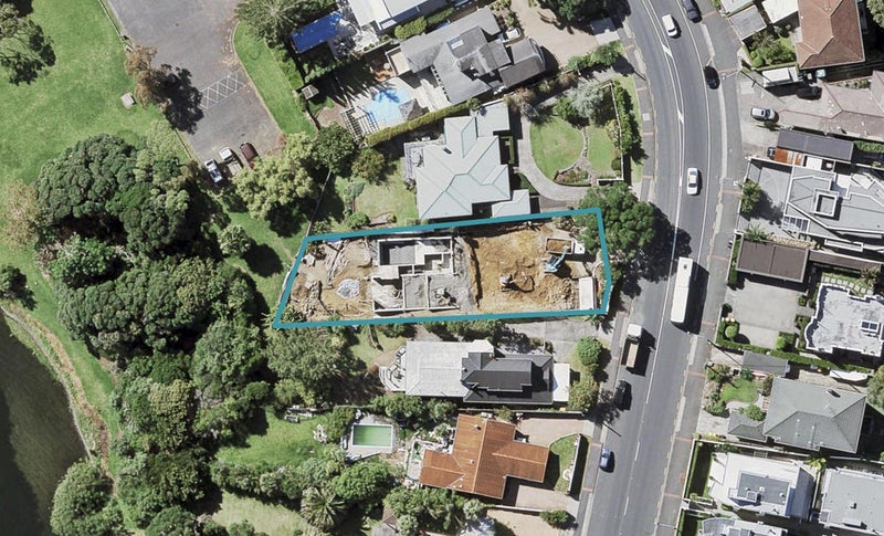 318 Hurstmere Road, Takapuna, Auckland - Carousel 1